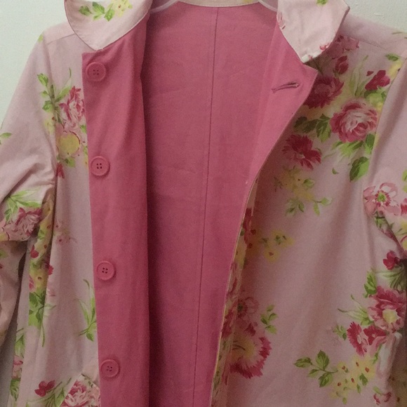 Pink coat that reminds you of gardening - Picture 5 of 7